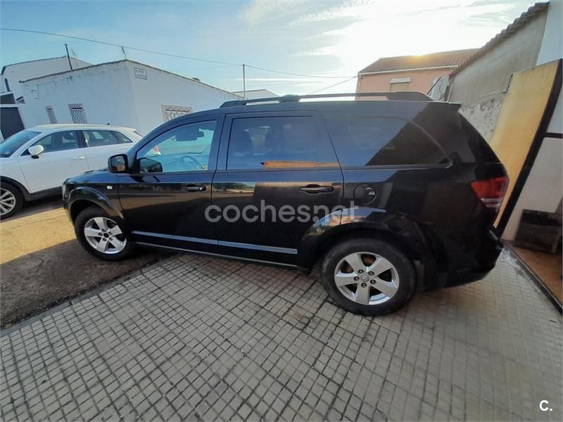 Usado Dodge Journey SE 140 CV (102 kW) 2010 Negro SUV
