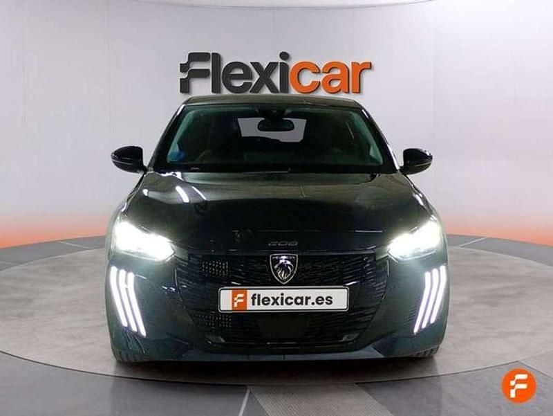 Usado Peugeot 208 Allure 110 CV (80 kW) 2025 Negro Utilitario