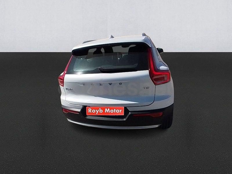 Usado Volvo XC40 Core 129 CV (94 kW) 2023 Blanco SUV