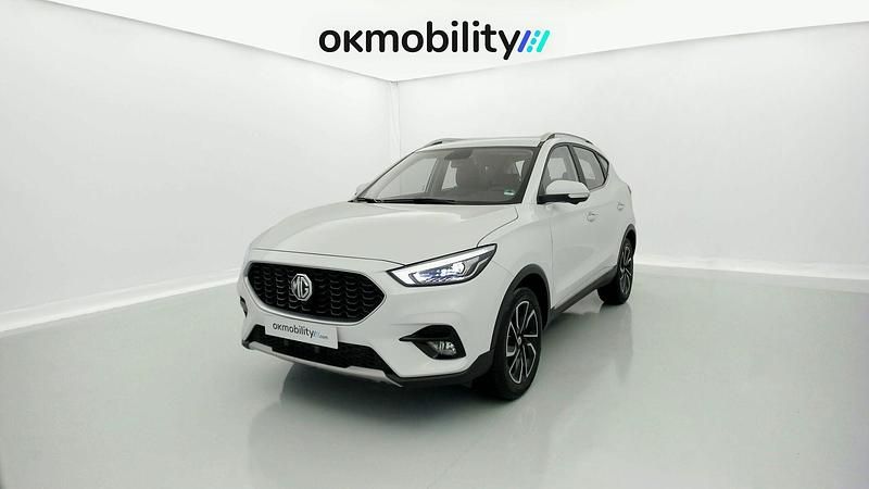 Usado MG ZS Luxury 111 CV (81 kW) 2024 Dover blanco Berlina