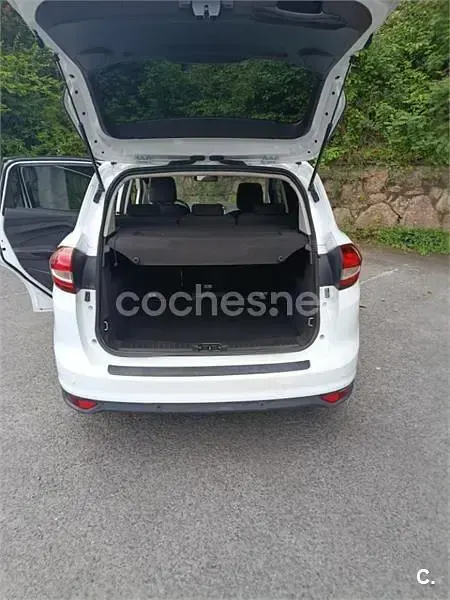Usado Ford C-MAX Titanium 120 CV (88 kW) 2015 Blanco Monovolumen