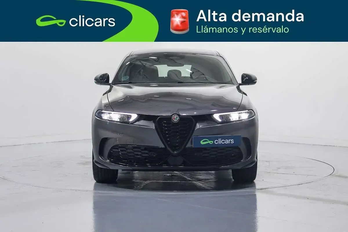 Usado Alfa Romeo Tonale Sprint 131 CV (96 kW) 2023 Gris SUV