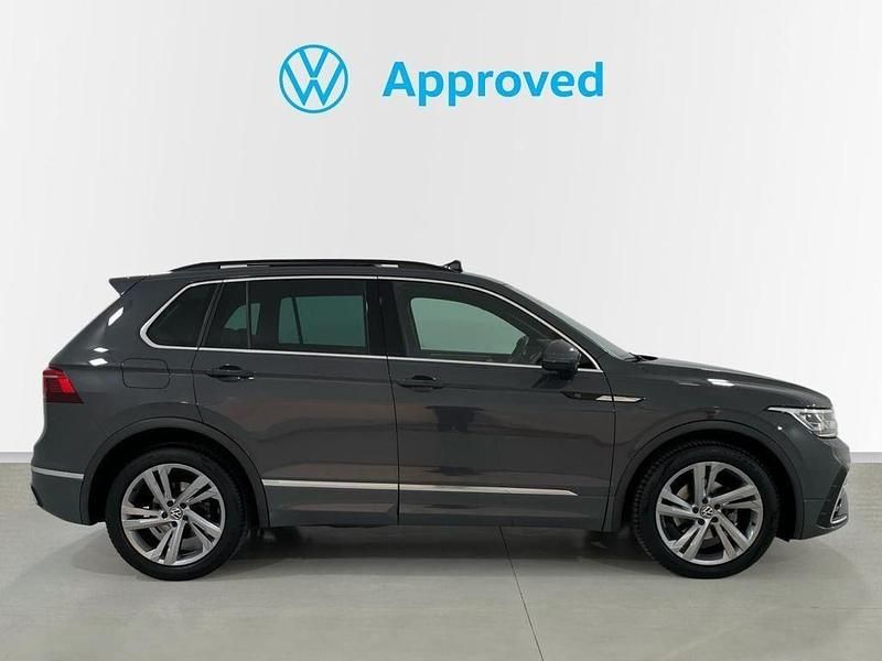 Usado VW Tiguan R-line 150 CV (110 kW) 2021 Gris SUV
