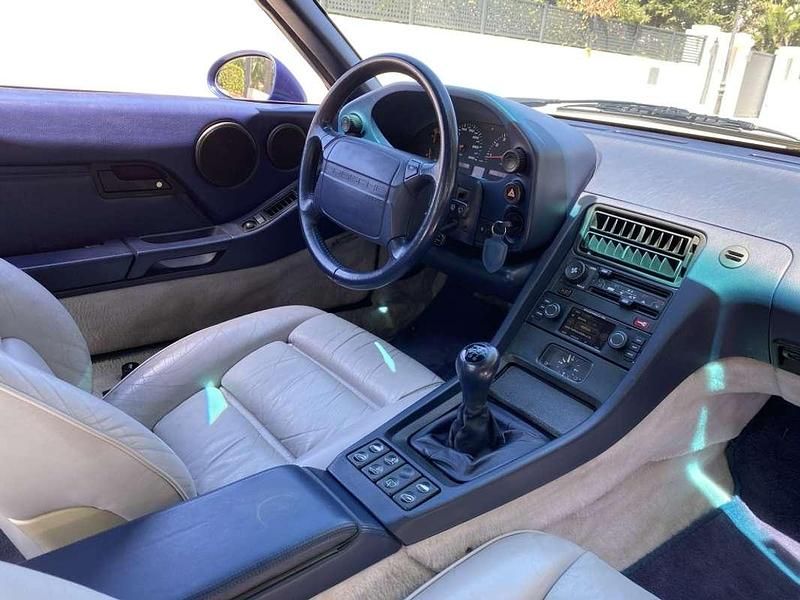 Usado Porsche 928 349 CV (256 kW) 1992 Azul Coupe