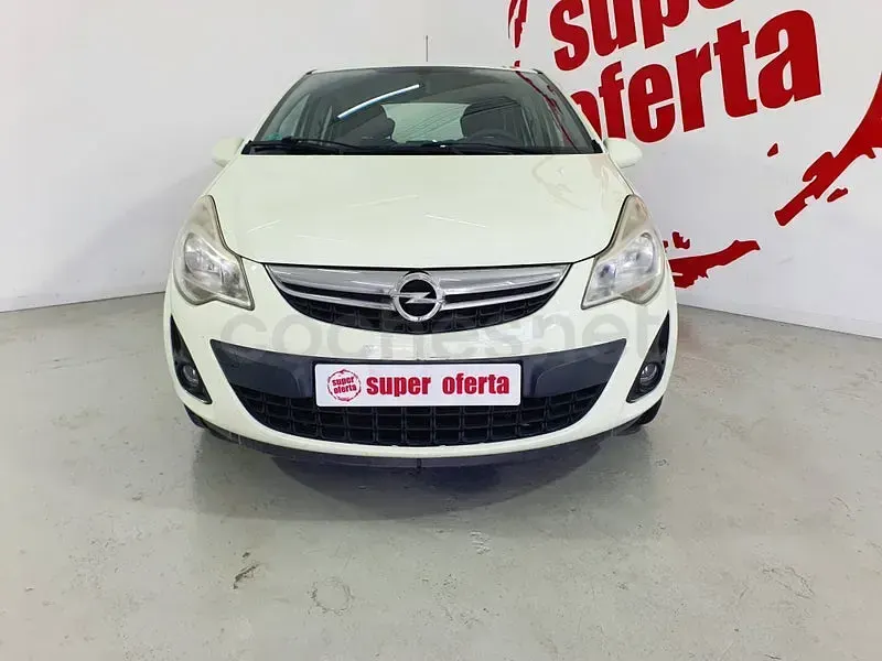 Usado Opel Corsa Cosmo 85 CV (62 kW) 2011 Blanco Utilitario