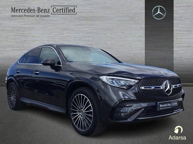 Usado Mercedes GLC200 AMG line 204 CV (150 kW) 2025 Gris grafito SUV