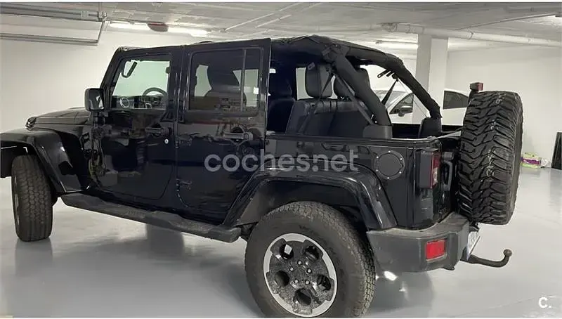 Usado Jeep Wrangler Unlimited 200 CV (147 kW) 2015 Negro SUV