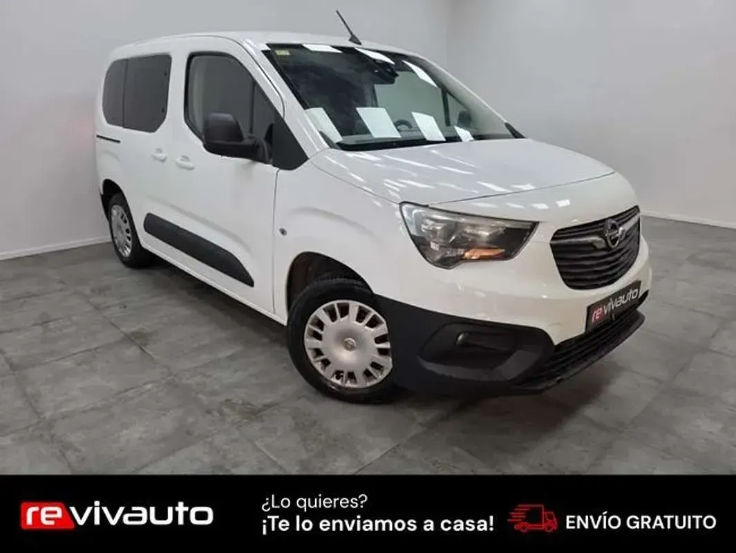 Usado Opel Combo Edition 101 CV (74 kW) 2020 Blanco Monovolumen