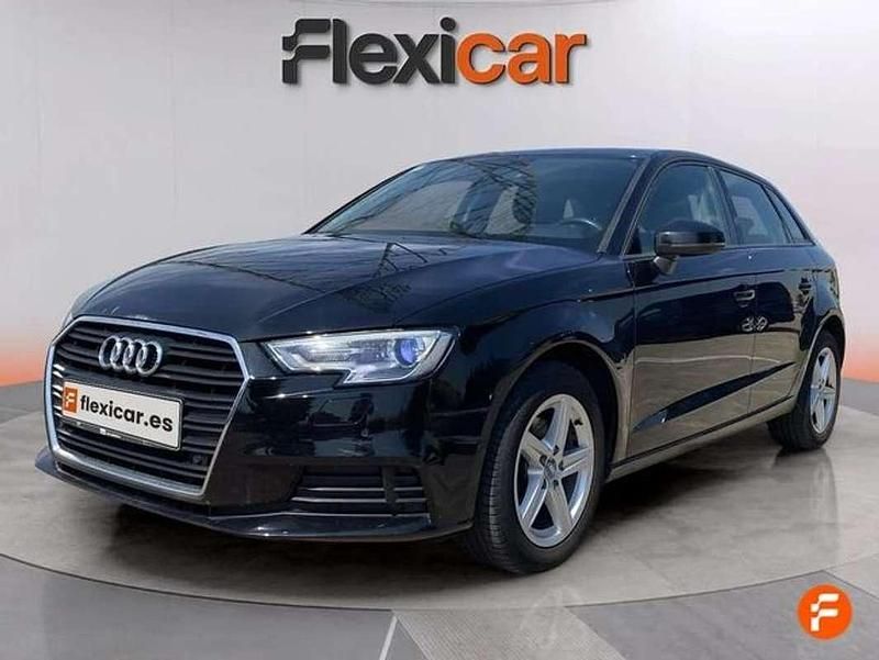 Usado Audi A3 Premium 117 CV (86 kW) 2018 Negro Berlina