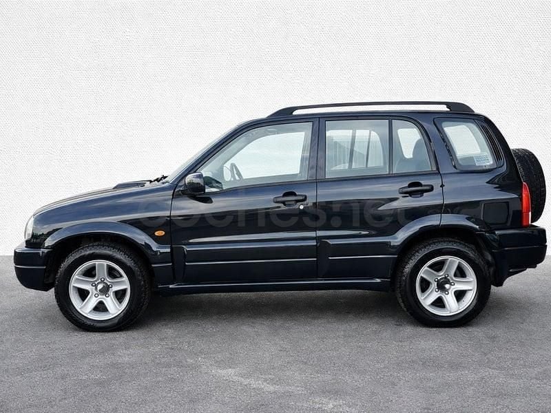 Usado Suzuki Grand Vitara 110 CV (80 kW) 2005 Negro SUV