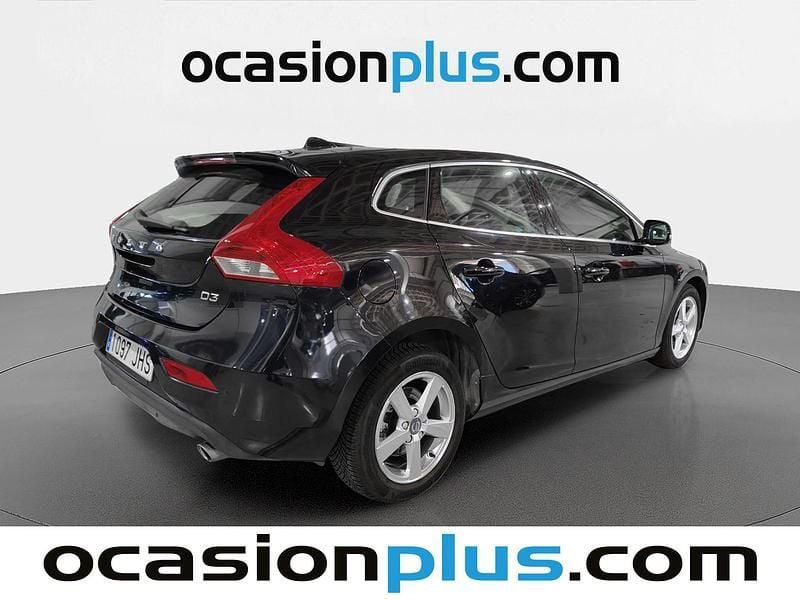 Usado Volvo V40 Momentum 150 CV (110 kW) 2015 Negro Utilitario