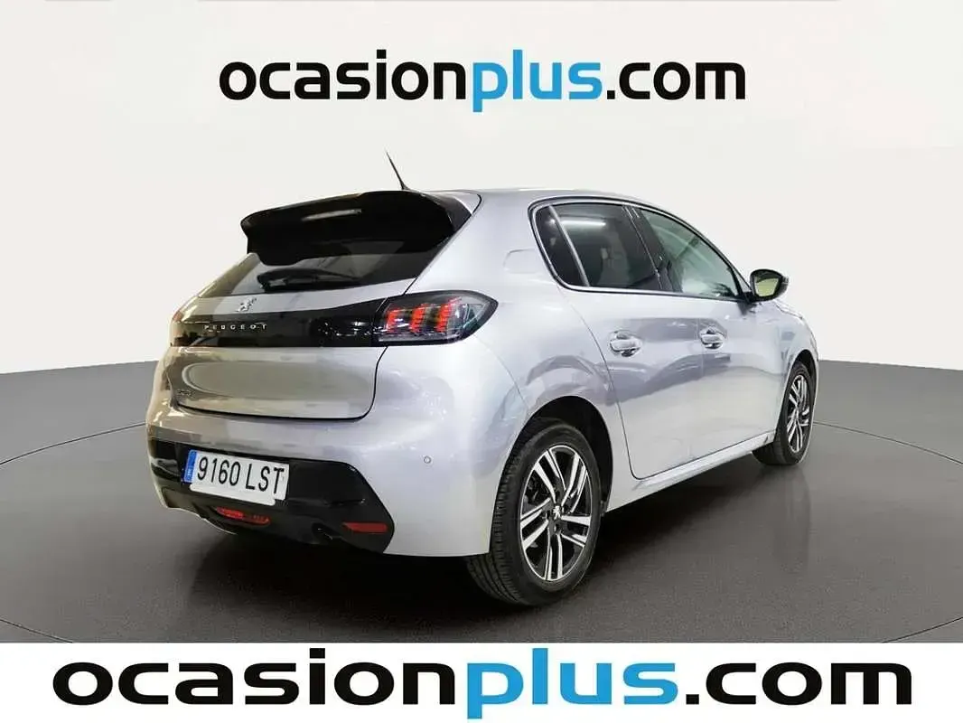 Usado Peugeot 208 Allure 102 CV (75 kW) 2021 Gris Utilitario