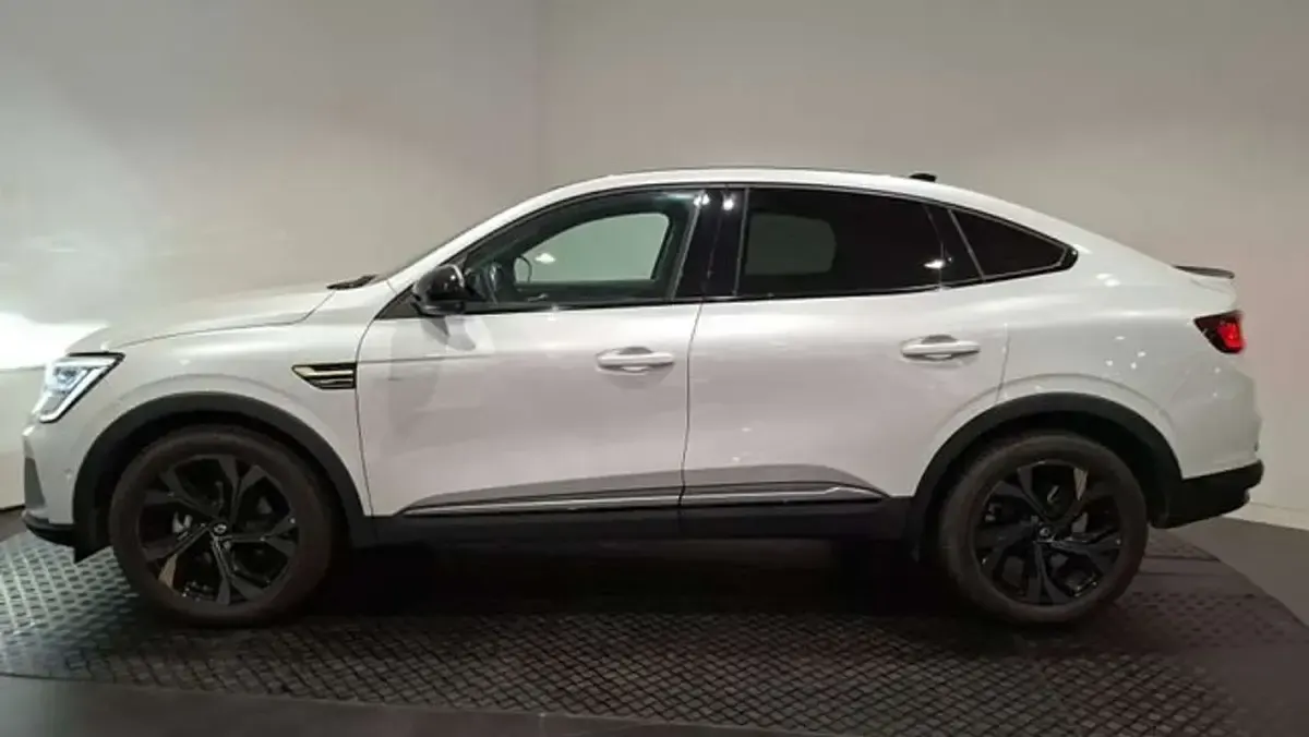 Usado Renault Arkana Engineered 145 CV (106 kW) 2023 Blanco SUV