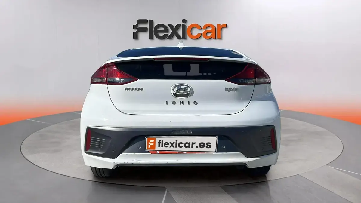 Usado Hyundai Ioniq 141 CV (103 kW) 2021 Blanco Utilitario