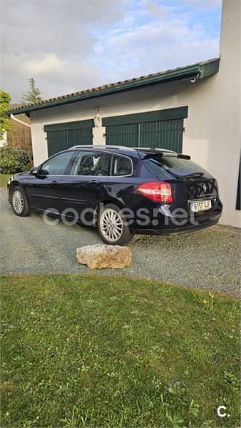 Usado Renault Laguna III Dynamique 150 CV (110 kW) 2009 Azul Familiar