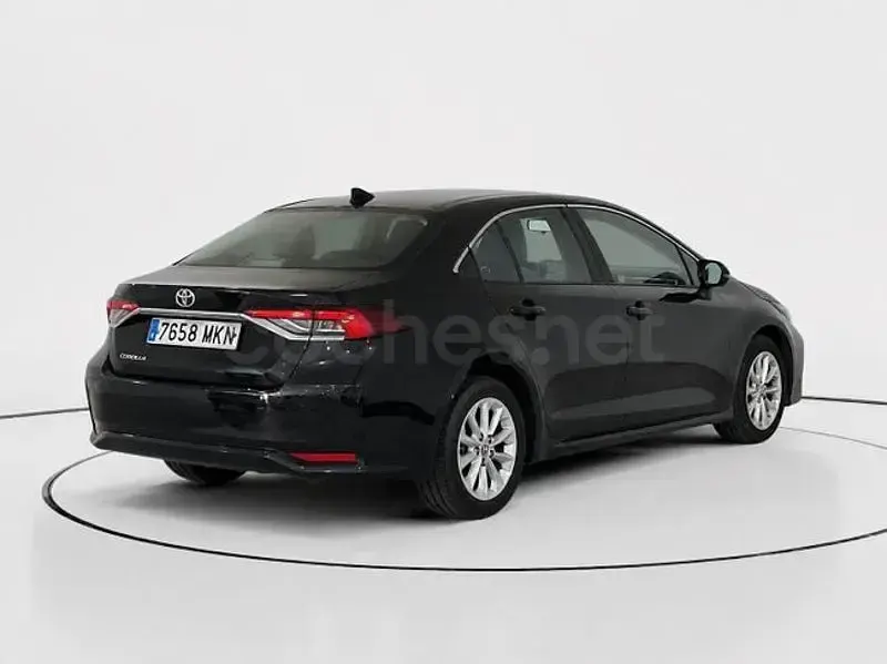 Usado Toyota Corolla Eco 140 CV (102 kW) 2023 Negro Berlina