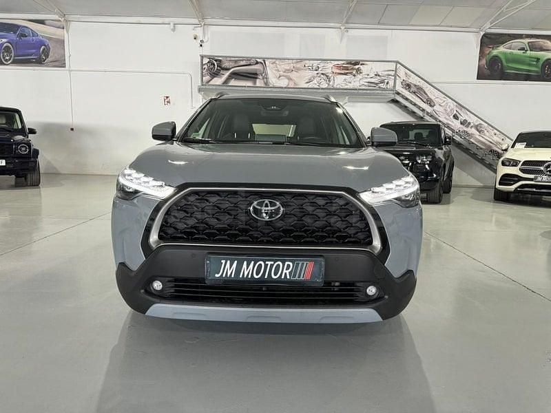 Usado Toyota Corolla Cross Plus 197 CV (144 kW) 2024 Gris / plata SUV