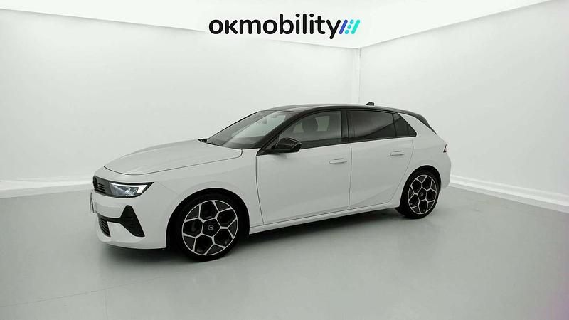 Usado Opel Astra 131 CV (96 kW) 2023 Blanco Familiar