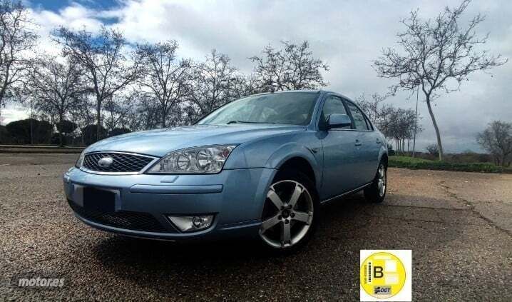 Gris / plateado Usado 2006 Ford Mondeo Futura Berlina | 3000 € (Un poco caro) - Imagen 1/4