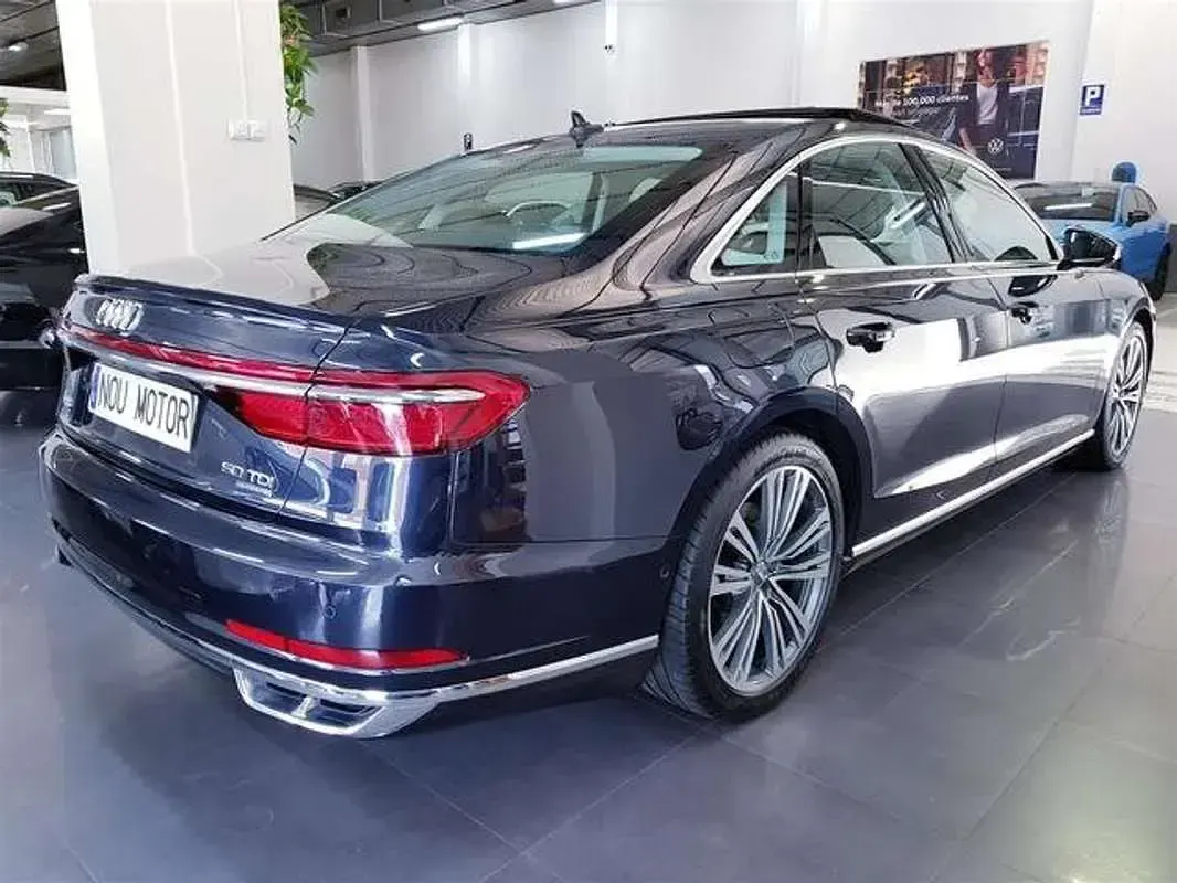 Usado Audi A8 286 CV (210 kW) 2019 Azul Berlina