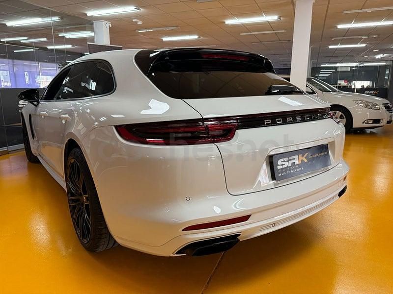 Usado Porsche Panamera Sport Turismo 330 CV (242 kW) 2018 Blanco Familiar