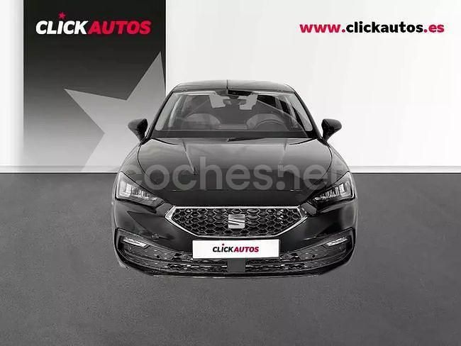 Usado Seat Leon Style 116 CV (85 kW) 2025 Negro Berlina