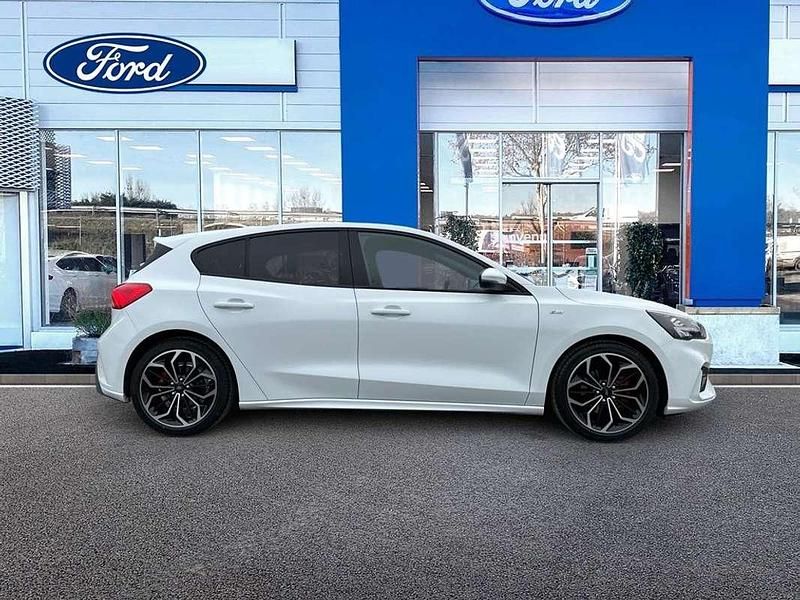 Usado Ford Focus ST-Line X 125 CV (91 kW) 2020 Blanco Utilitario