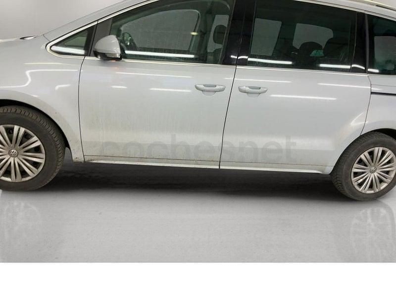 Usado VW Sharan Sportline 150 CV (110 kW) 2020 Blanco Monovolumen