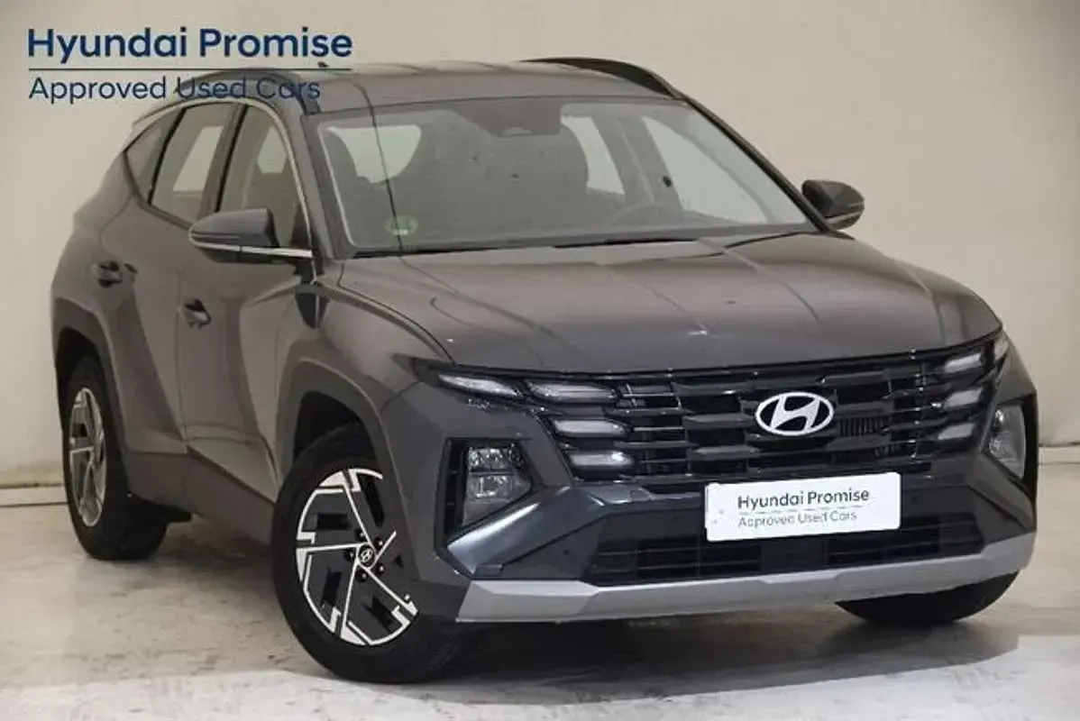 Usado Hyundai Tucson 160 CV (117 kW) 2025 Gris SUV
