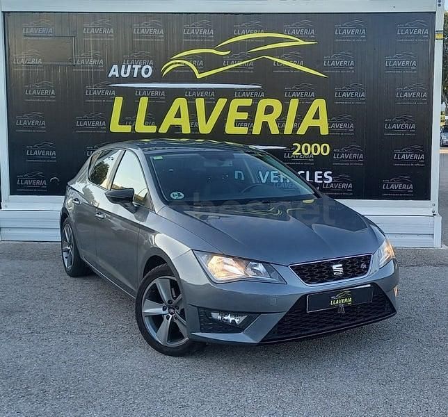 Usado Seat Leon FR 150 CV (110 kW) 2015 Gris / plata Berlina