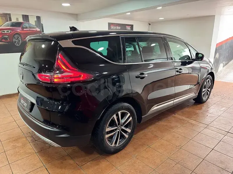 Begagnad Renault Espace Zen 160 HK (117 kW) 2020 Svart Minibuss