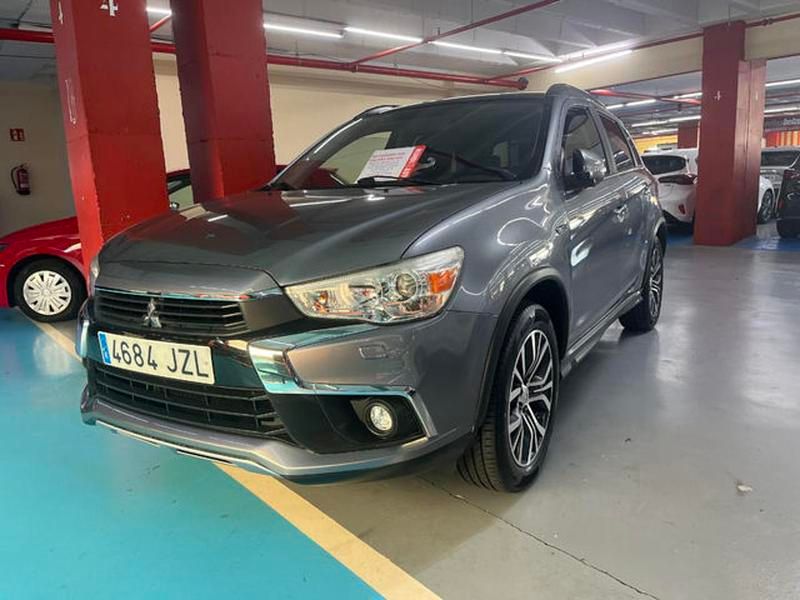 Usado Mitsubishi ASX 117 CV (86 kW) 2017 Gris / plata SUV