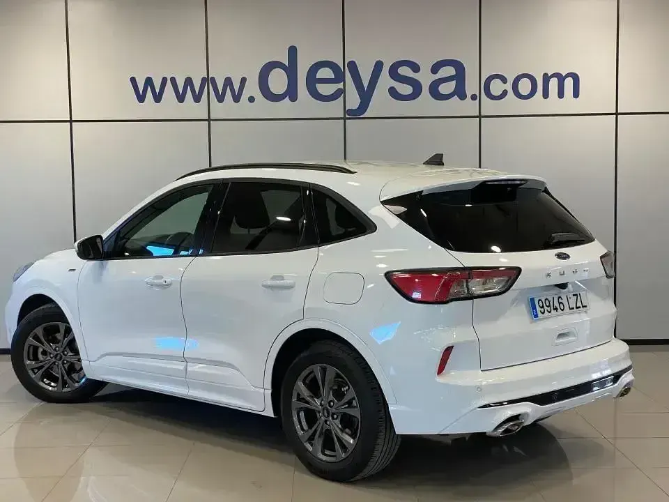Usado Ford Kuga ST-Line 120 CV (88 kW) 2022 Blanco SUV