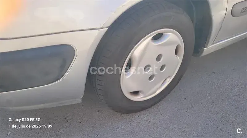 Usado Citroën Xsara Exclusive 90 CV (66 kW) 1999 Blanco Berlina