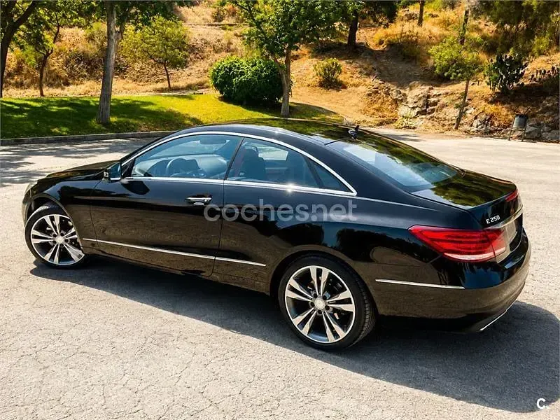 Usado Mercedes E250 204 CV (150 kW) 2016 Negro Coupe