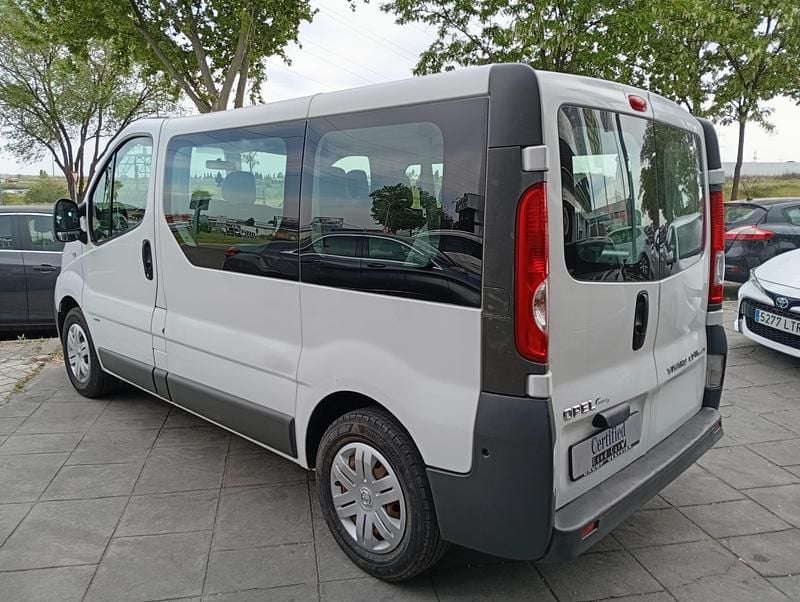 Usado Opel Vivaro Edition 114 HP (83 kW) 2013 Branco Monovolume