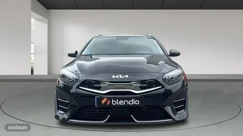 Usado Kia Ceed Sportswagon 141 CV (103 kW) 2025 Negro Familiar