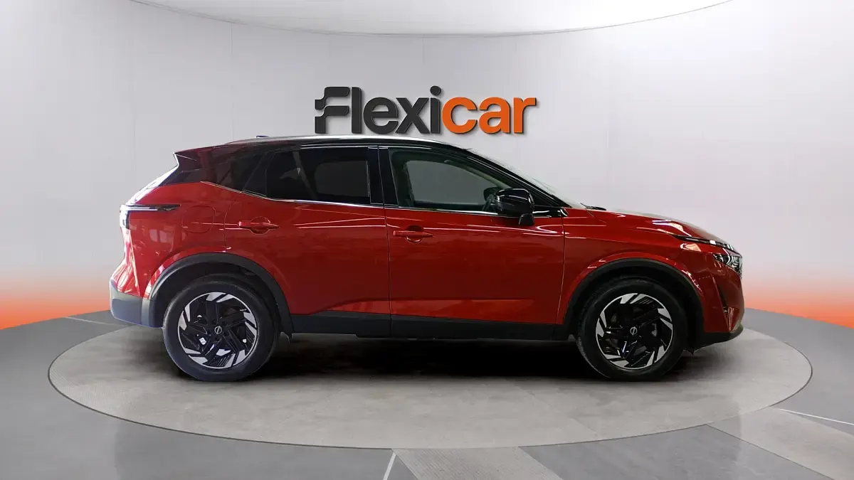 Usado Nissan Qashqai N-Connecta 140 CV (102 kW) 2025 Rojo SUV