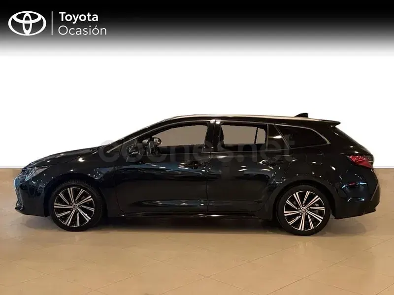 Usado Toyota Corolla Sport 180 CV (132 kW) 2022 Negro Familiar