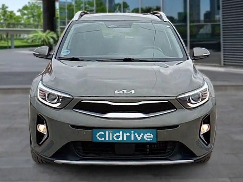 Usado Kia Stonic 120 CV (88 kW) 2022 Verde SUV