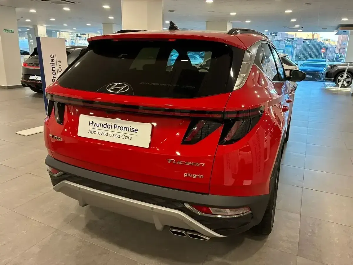Usado Hyundai Tucson 265 CV (194 kW) 2024 Rojo SUV