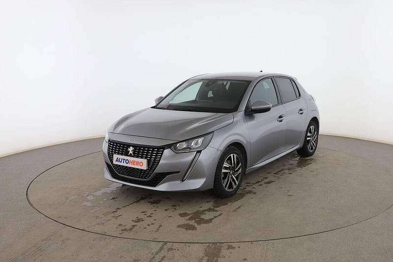 Gris Usado 2021 Peugeot 208 Allure Utilitario | 10.999 € (Precio justo) - Imagen 1/3