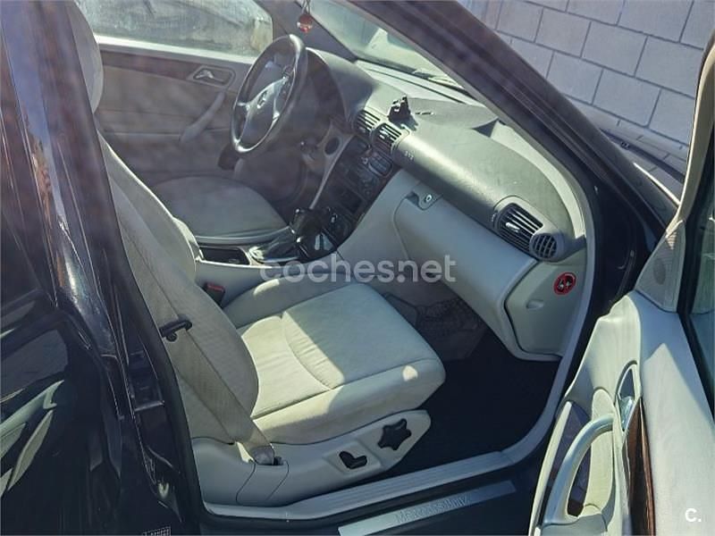 Azul Usado 2001 Mercedes C220 Classic Berlina | 575 € (Super precio) - Imagen 1/4