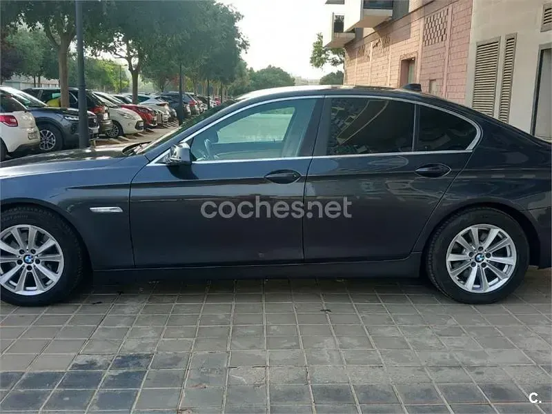 Usado BMW 520 Gran Turismo 184 CV (135 kW) 2011 Negro Coupe