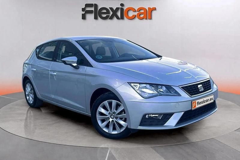 Gris Usado 2017 Seat Leon Reference Berlina | 12.890 € (Precio justo) - Imagen 1/4