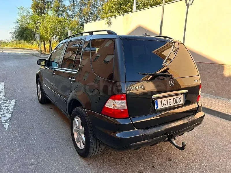 Usado Mercedes ML400 250 CV (183 kW) 2005 Negro SUV