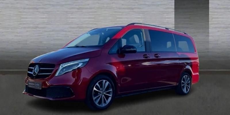 Usado Mercedes V250 Avantgarde 190 CV (139 kW) 2022 Rojo Monovolumen