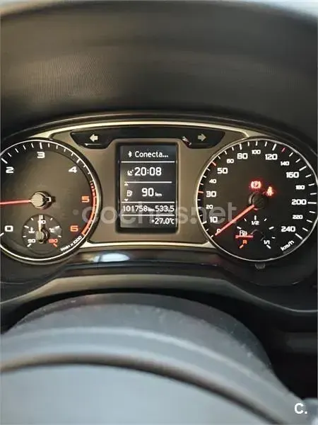 Usado Audi A1 Sportback 90 CV (66 kW) 2018 Rojo Utilitario