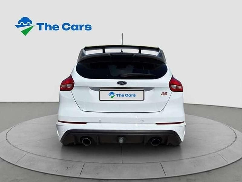 Usado Ford Focus RS 350 CV (257 kW) 2016 Blanco Berlina