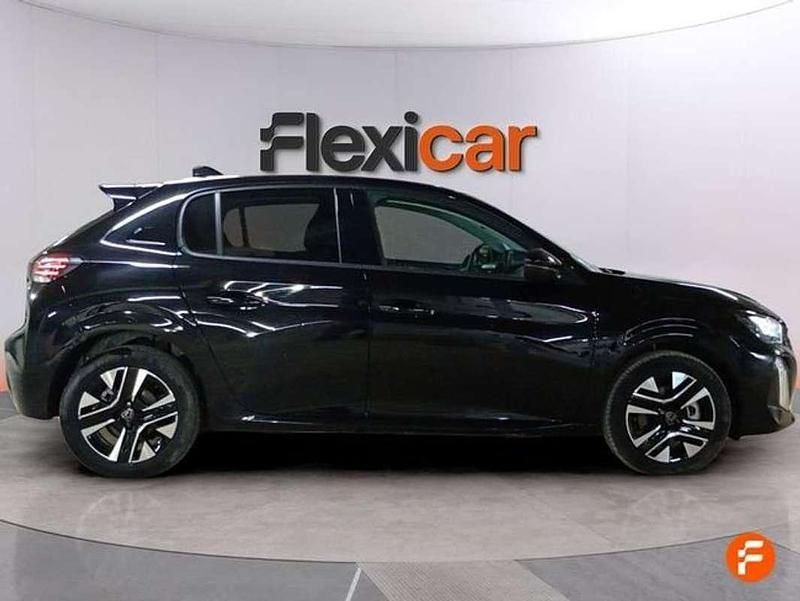 Usado Peugeot 208 Allure 110 CV (80 kW) 2025 Negro Utilitario